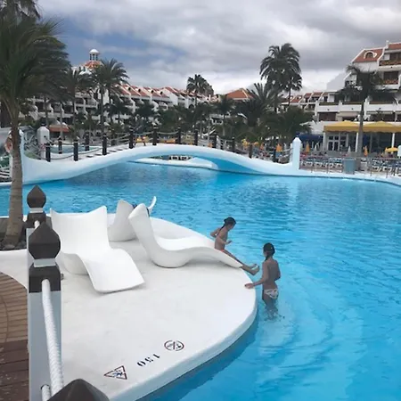 Wonderland With The Best Swimming Pool In Park S Iii * Playa de las Americas (Tenerife)