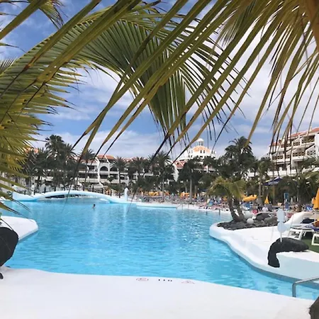 Wonderland With The Best Swimming Pool In Park S Iii Apartment
