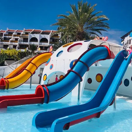 Wonderland With The Best Swimming Pool In Park S Iii